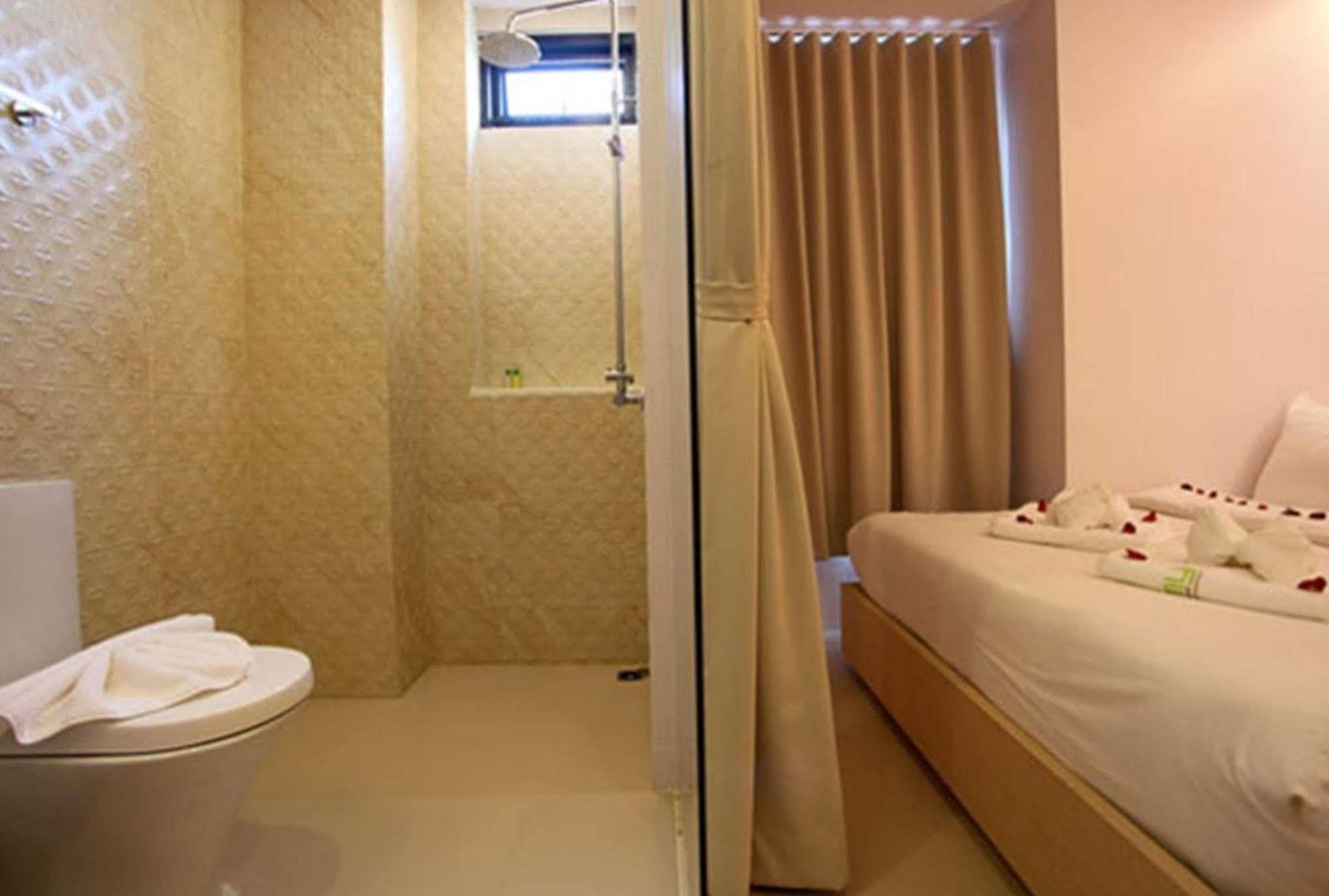My Hotel - Sha Extra Plus Patong Luaran gambar